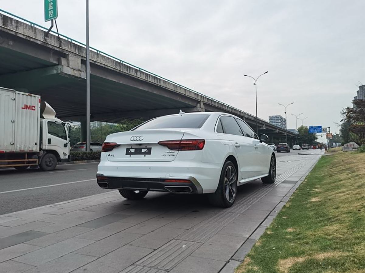 2020年12月奧迪 奧迪A4L  2020款 40 TFSI 時尚動感型