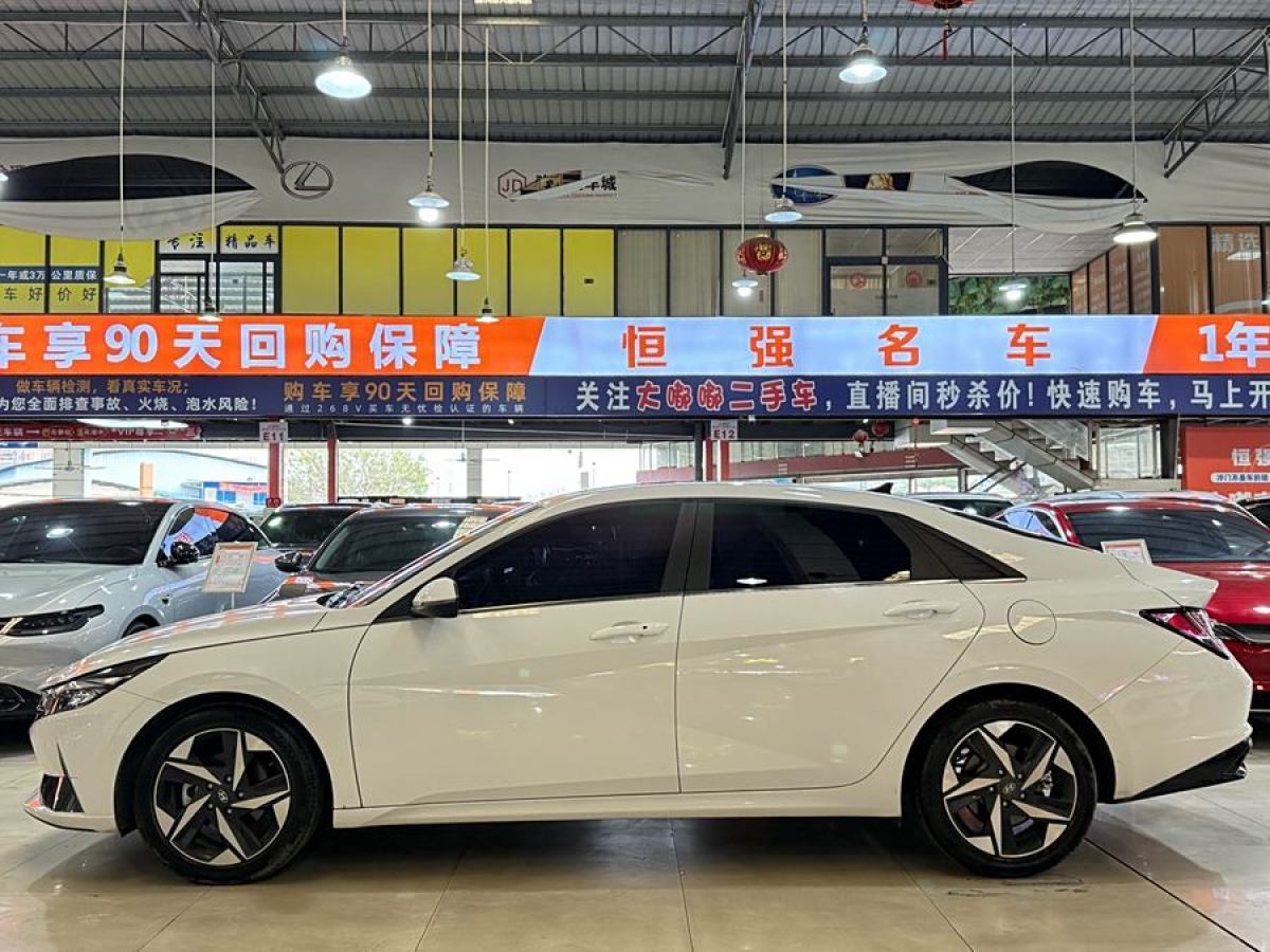 現(xiàn)代 伊蘭特  2022款 1.5L CVT LUX尊貴版圖片