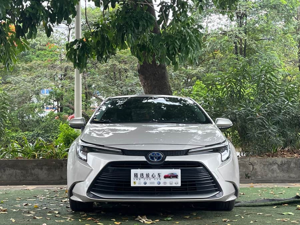 豐田 雷凌  2023款 智能電混雙擎 1.8L 領(lǐng)先版圖片