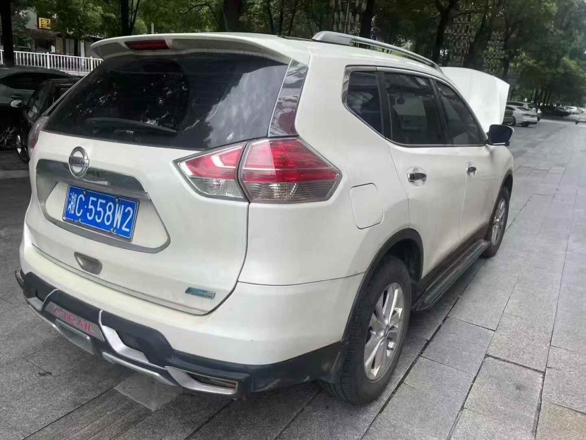 日產(chǎn) 奇駿  2015款 2.0L CVT舒適MAX版 2WD圖片