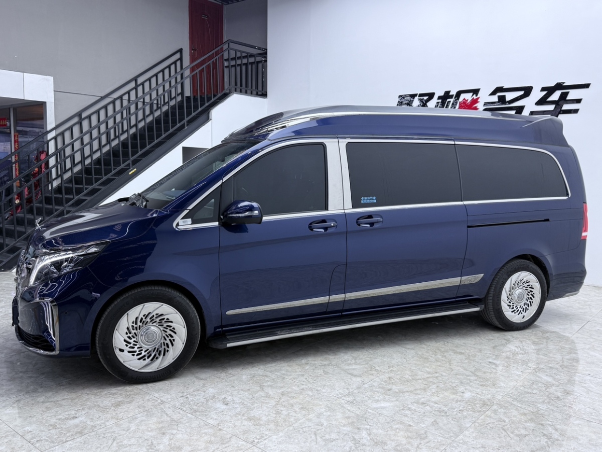 奔馳 V級  2020款 V 260 L 長軸距豪華版圖片