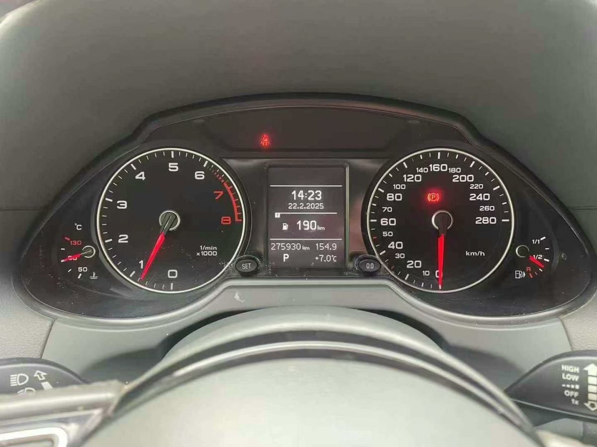 奧迪 奧迪Q5  2013款 Q5 3.0TFSI 45TFSI Quattro 運(yùn)動(dòng)型圖片