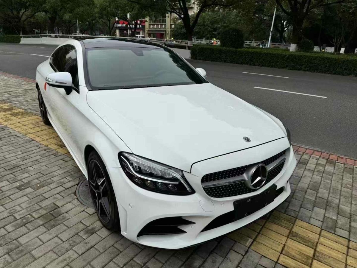 奔馳 奔馳C級  2019款 C 300 轎跑車圖片