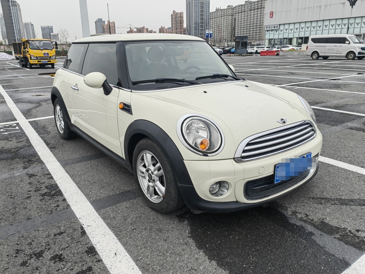 2014年3月MINI MINI  2013款 1.6L ONE 限量第二款