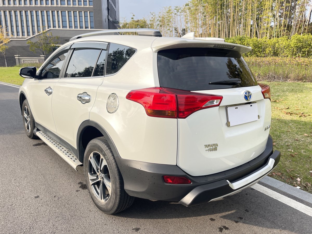 豐田 RAV4  2018款 榮放 2.0L CVT兩驅(qū)都市版圖片