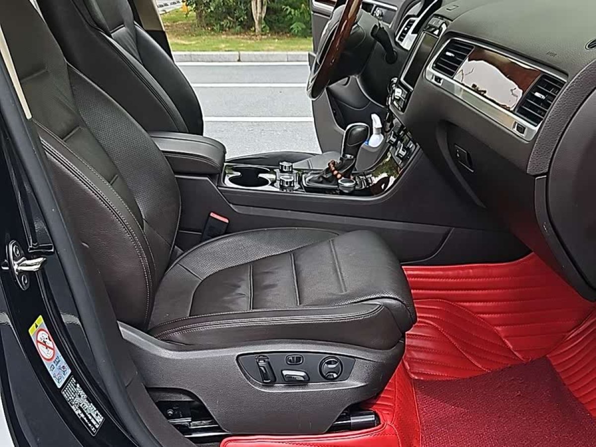 大眾 途銳  2011款 3.0TDI 柴油舒適型圖片