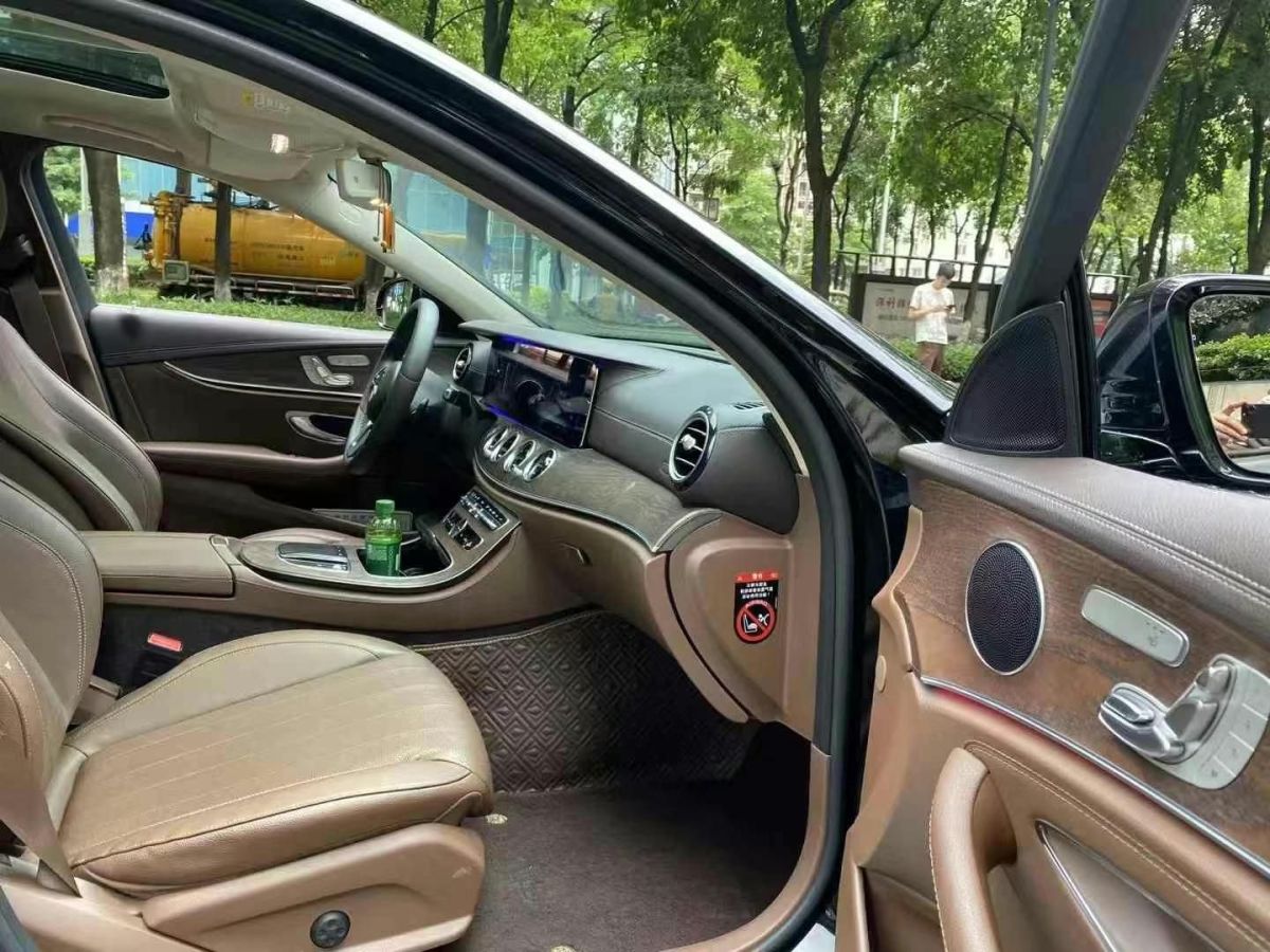 奔馳 奔馳E級(jí)  2019款 E 350 L 運(yùn)動(dòng)型 4MATIC圖片