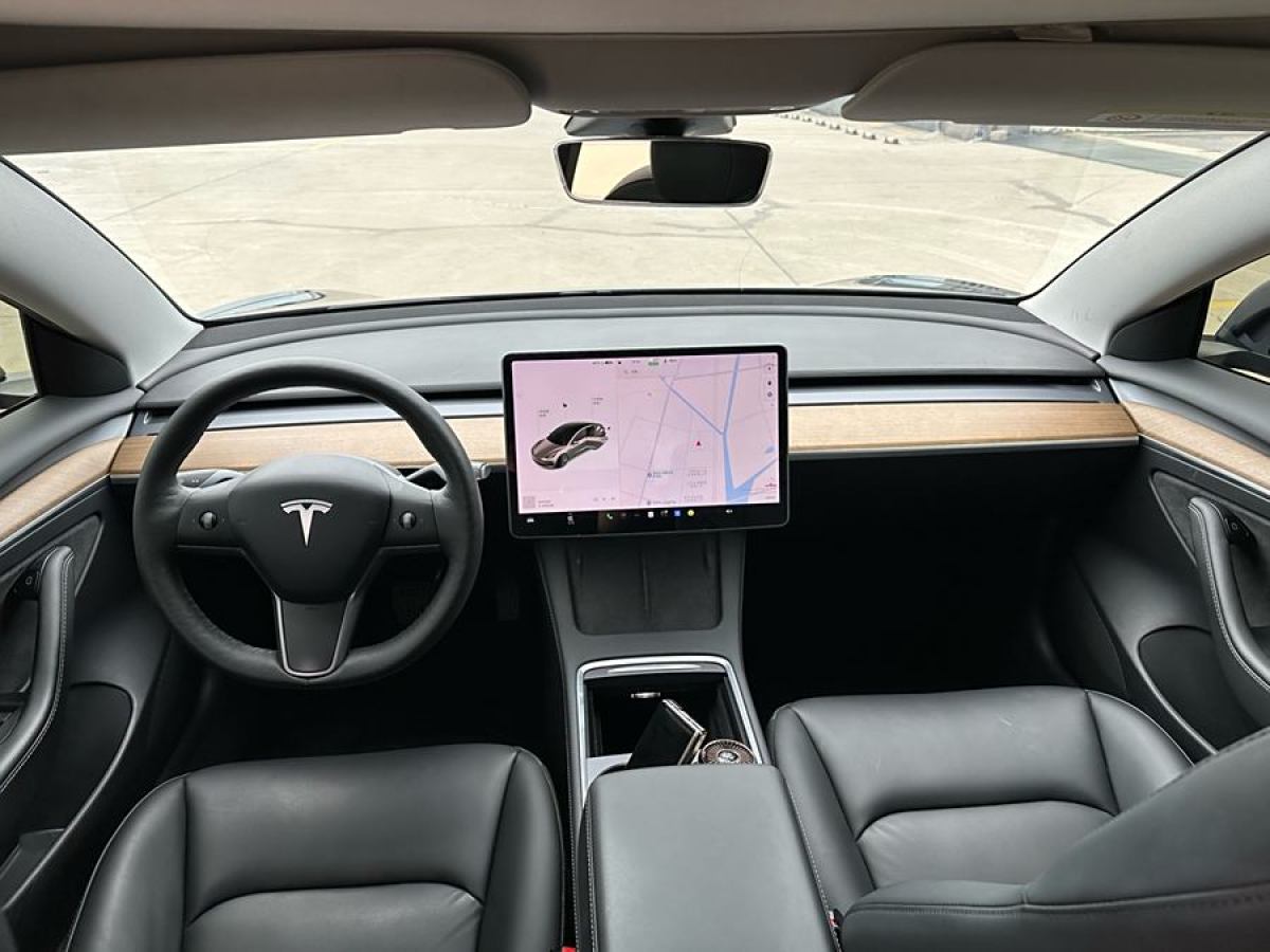 特斯拉 Model 3  2021款 改款 標準續(xù)航后驅升級版圖片