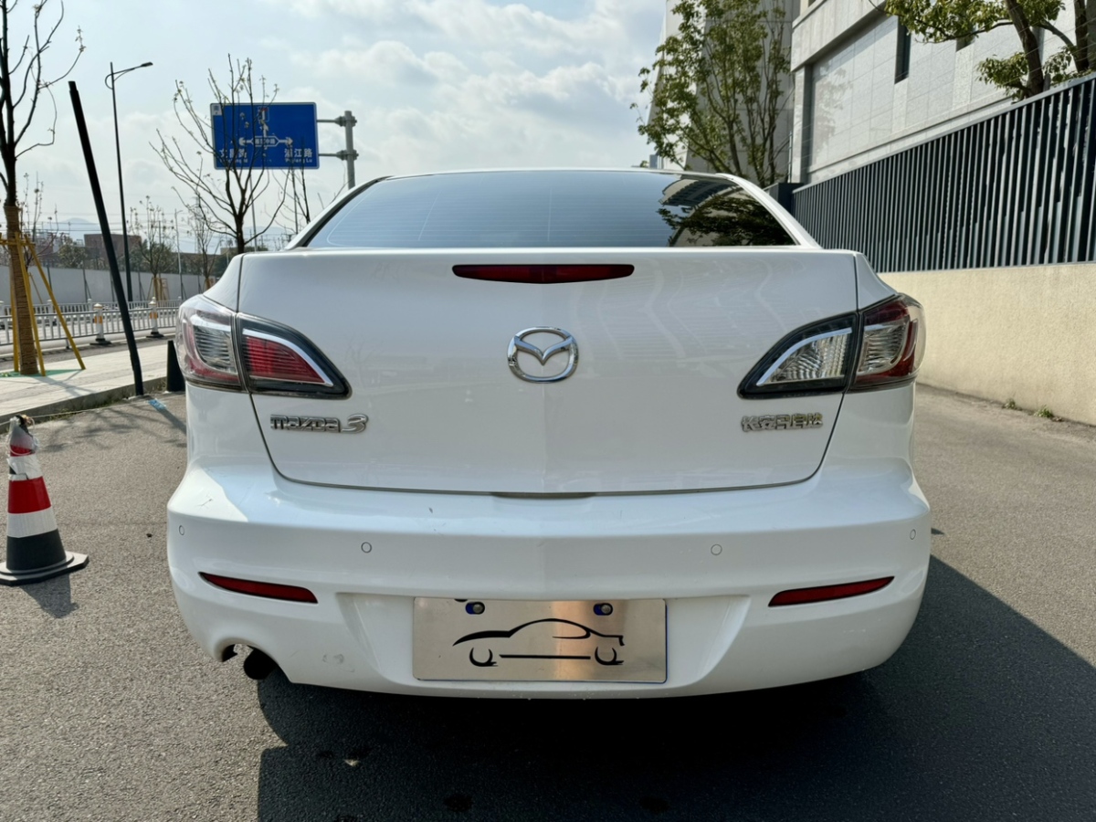 馬自達 馬自達3星騁  2013款 三廂 1.6L 自動精英型圖片