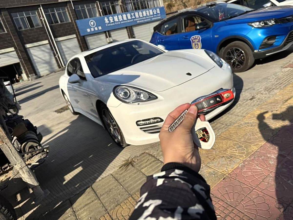 保時(shí)捷 Panamera  2010款 Panamera 4S 4.8L圖片