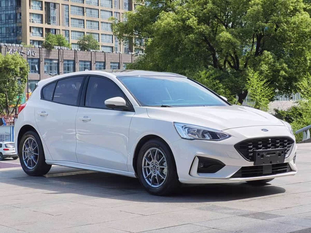 福特 ?？怂? 2020款 兩廂 1.5L 自動(dòng)鋒躍型圖片