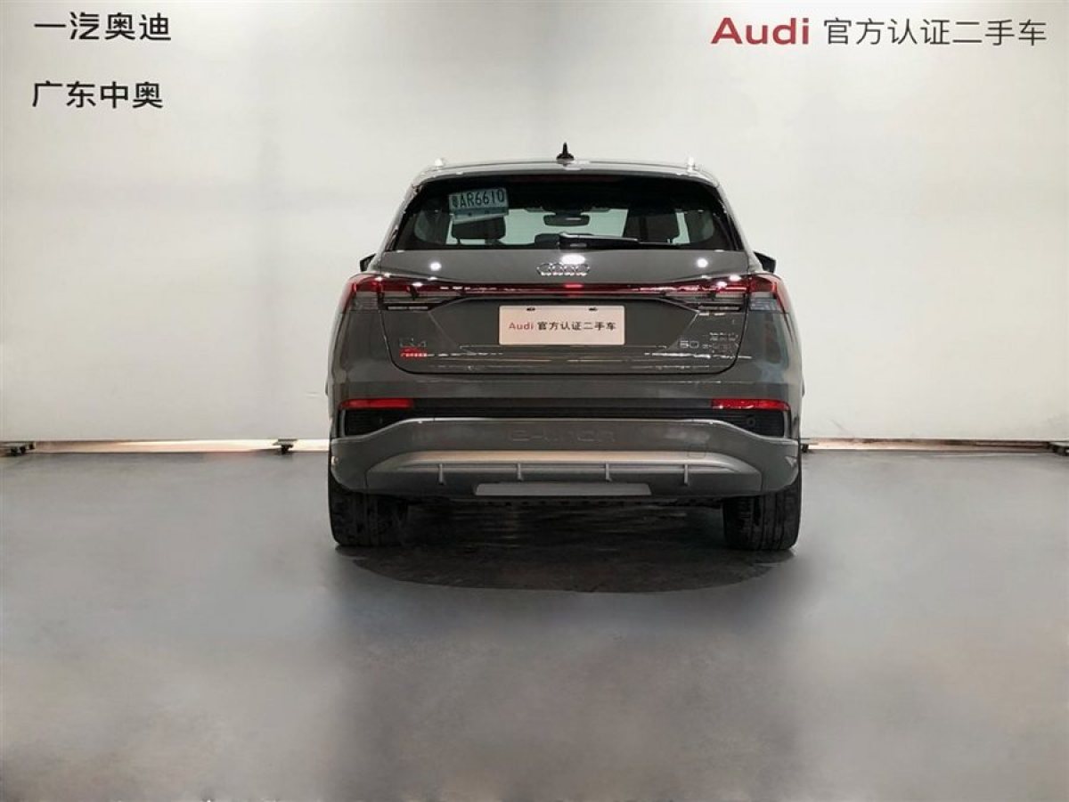 奥迪 奥迪Q4 e-tron  2022款 50 e-tron quattro 创境版图片