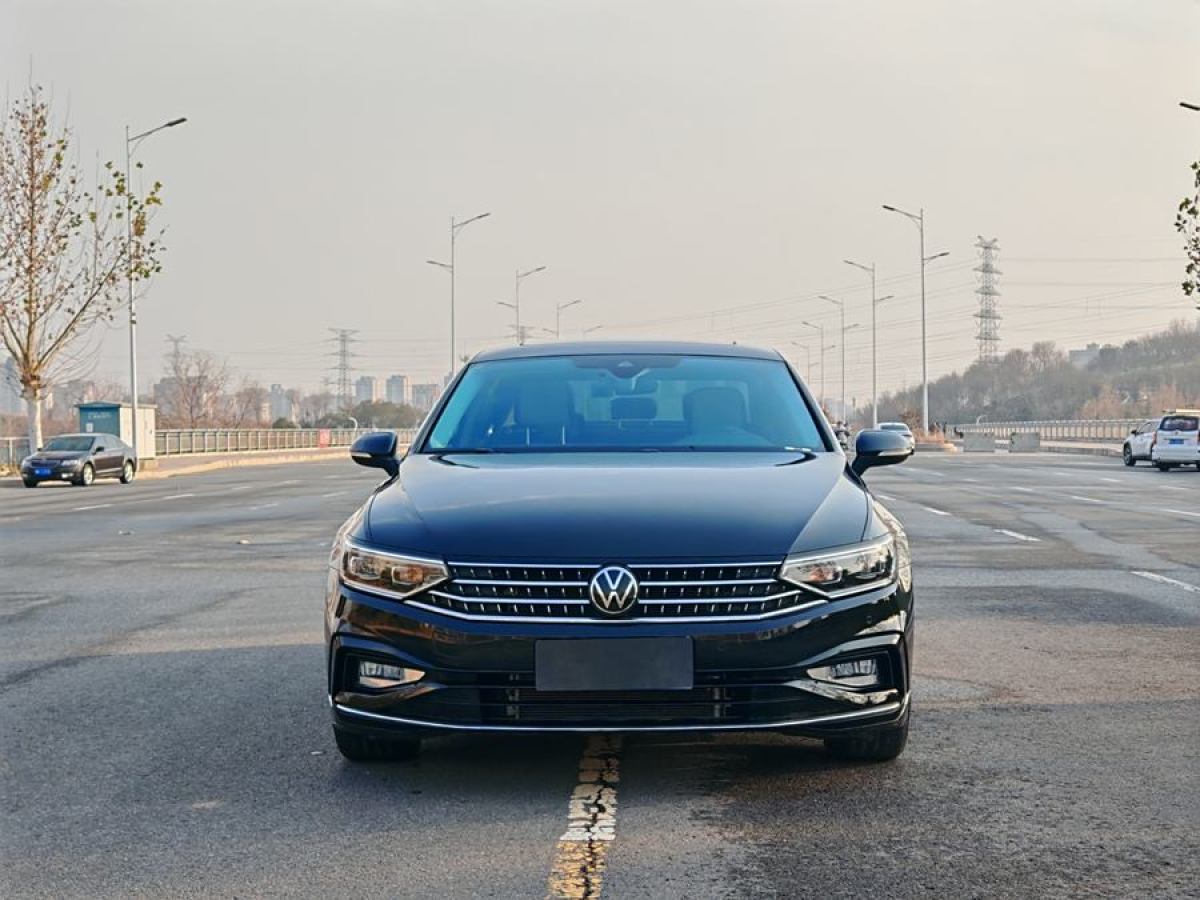 大眾 邁騰  2023款 200萬輛紀念版 330TSI DSG豪華型圖片