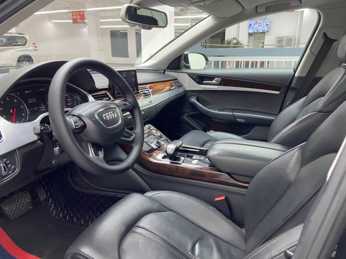 奧迪 奧迪A8  2014款 A8L 45 TFSI quattro豪華型圖片