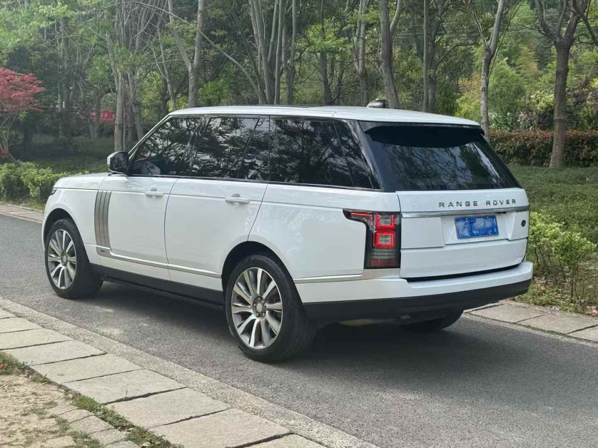 路虎 攬勝  2018款 3.0 V6 SC AB 尊崇創(chuàng)世加長版圖片