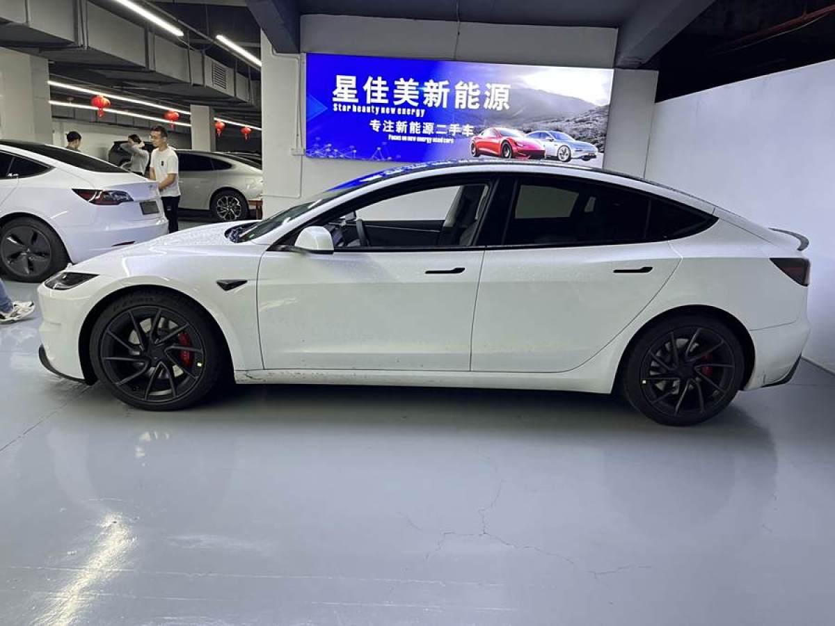 2024年7月特斯拉 Model 3  2023款 高性能全輪驅(qū)動(dòng)版