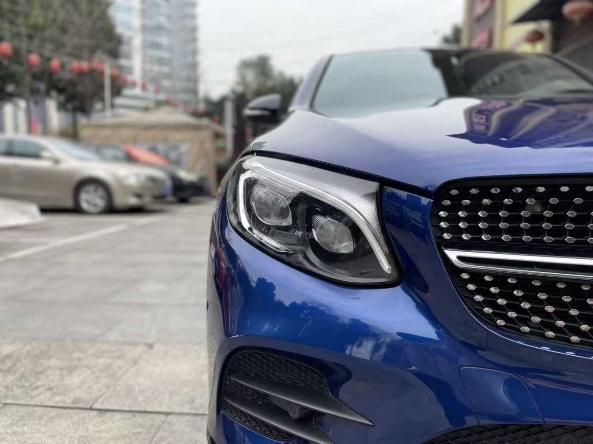 奔馳 奔馳GLC  2022款 改款 GLC 300 4MATIC 轎跑SUV圖片