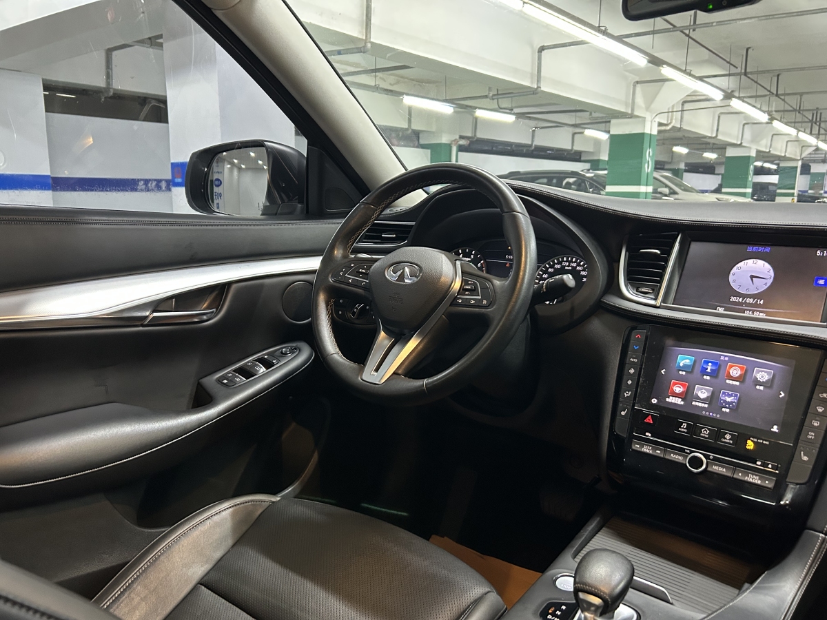 英菲尼迪 QX50  2018款 QX50 2.0T CVT两驱时尚版图片