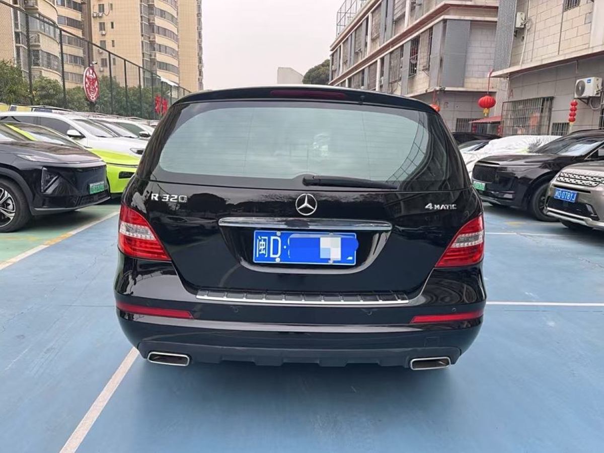 奔馳 奔馳R級  2014款 R 320 4MATIC 豪華型圖片