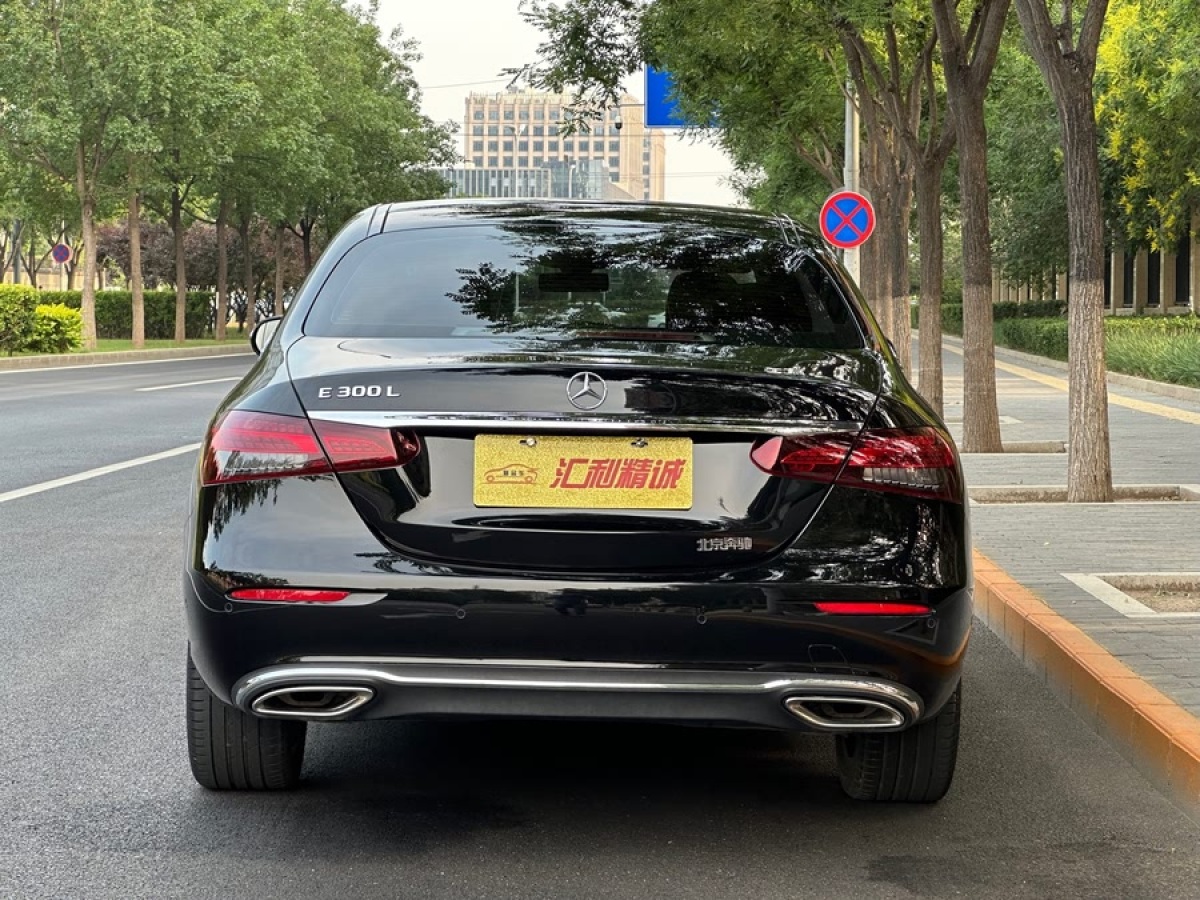 奔馳 奔馳E級(jí)  2023款 改款 E 300 L 時(shí)尚型圖片