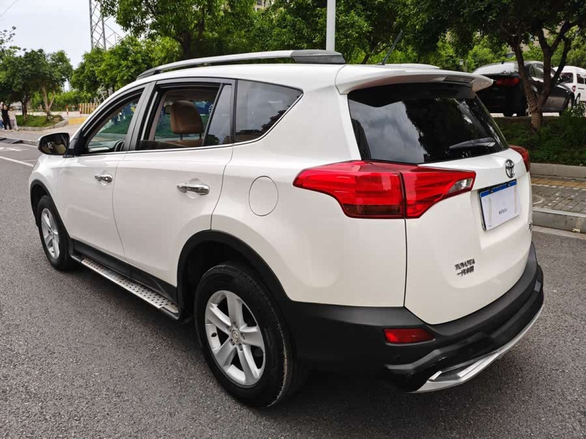 豐田 RAV4榮放  2013款 2.5L 自動四驅(qū)精英版圖片