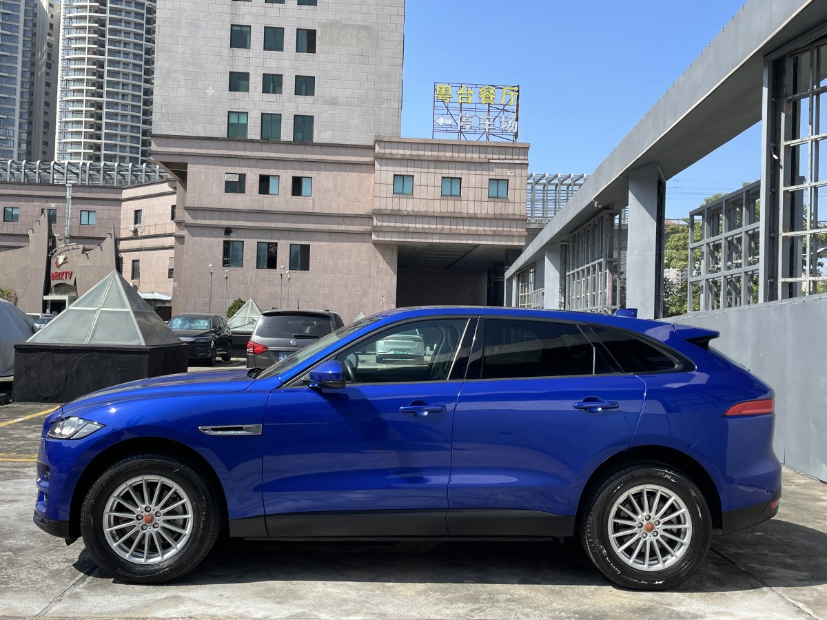 2018年2月捷豹 F-PACE  2018款 2.0T 兩驅(qū)都市尊享版