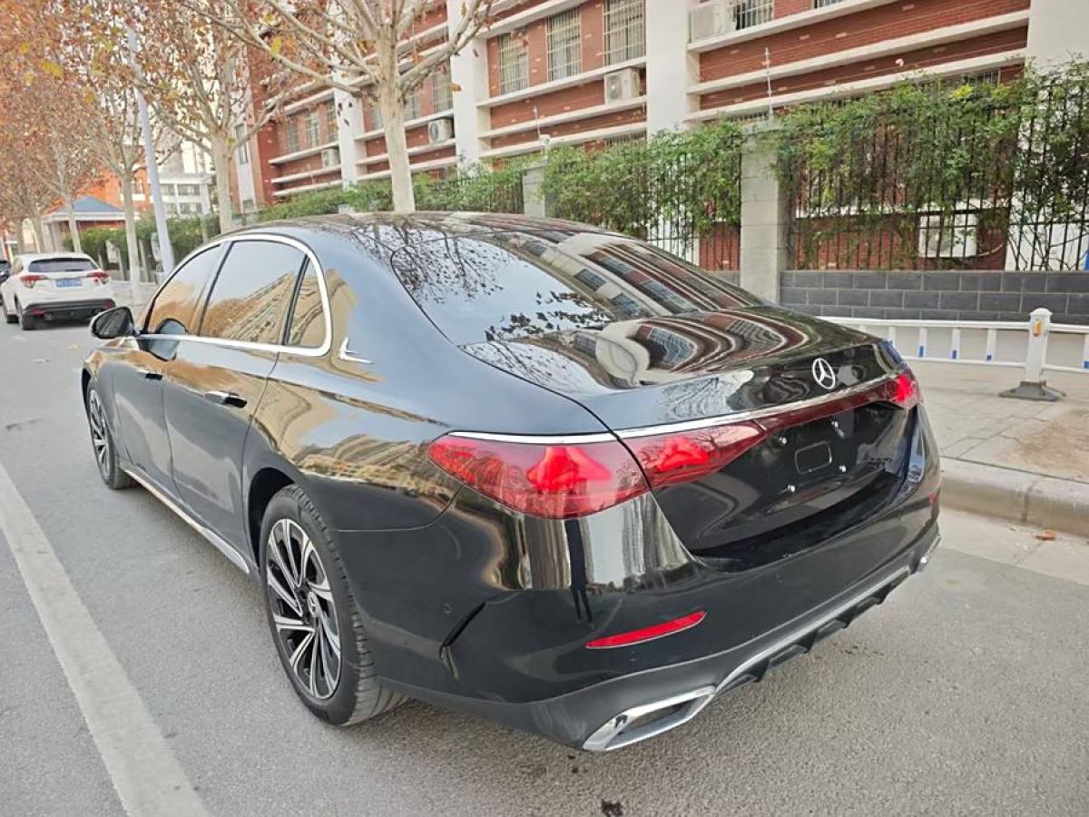 奔馳 奔馳E級(jí)  2024款 E 300 L 豪華型圖片