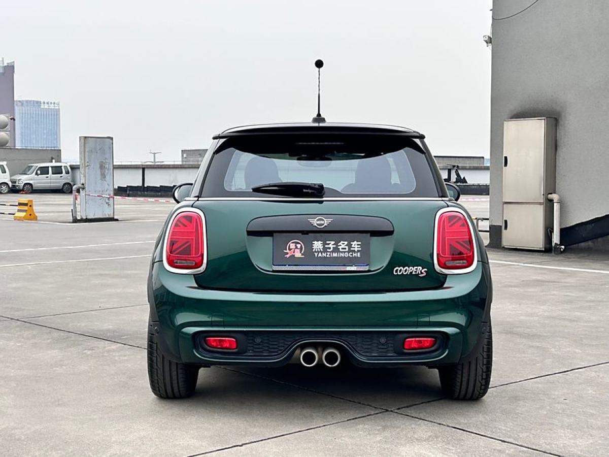 MINI MINI  2019款 2.0T COOPER S 經(jīng)典派圖片