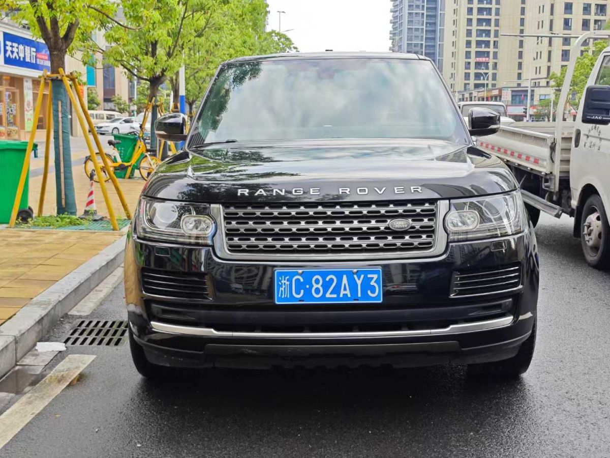 路虎 攬勝  2018款 3.0 V6 SC AB 尊崇創(chuàng)世加長版圖片