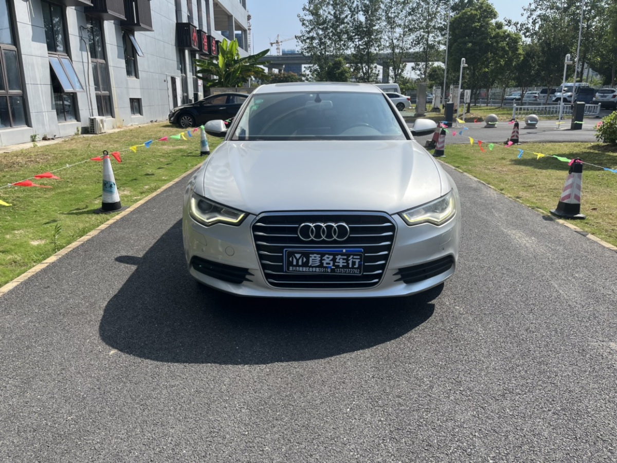 奧迪 奧迪A6L  2012款 TFSI 標(biāo)準(zhǔn)型圖片