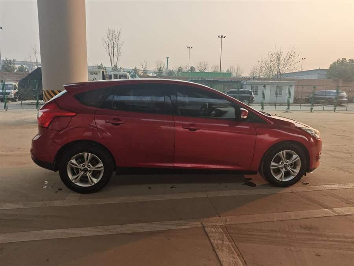 福特 福克斯  2012款 兩廂 1.6L 自動風尚型圖片