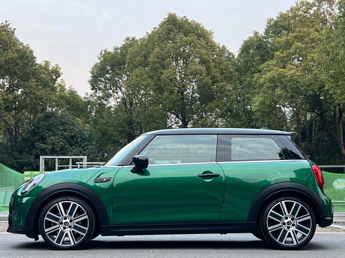 MINI MINI  2023款 2.0T COOPER S 藝術(shù)家圖片