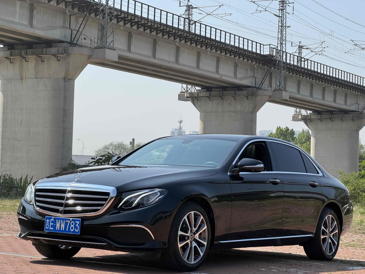 2019年9月奔馳 奔馳E級  2019款 改款 E 300 L 豪華型