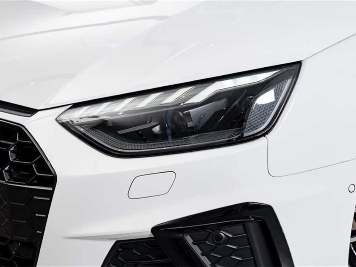 奧迪 奧迪A4L  2024款 45 TFSI quattro 臻選動感型圖片