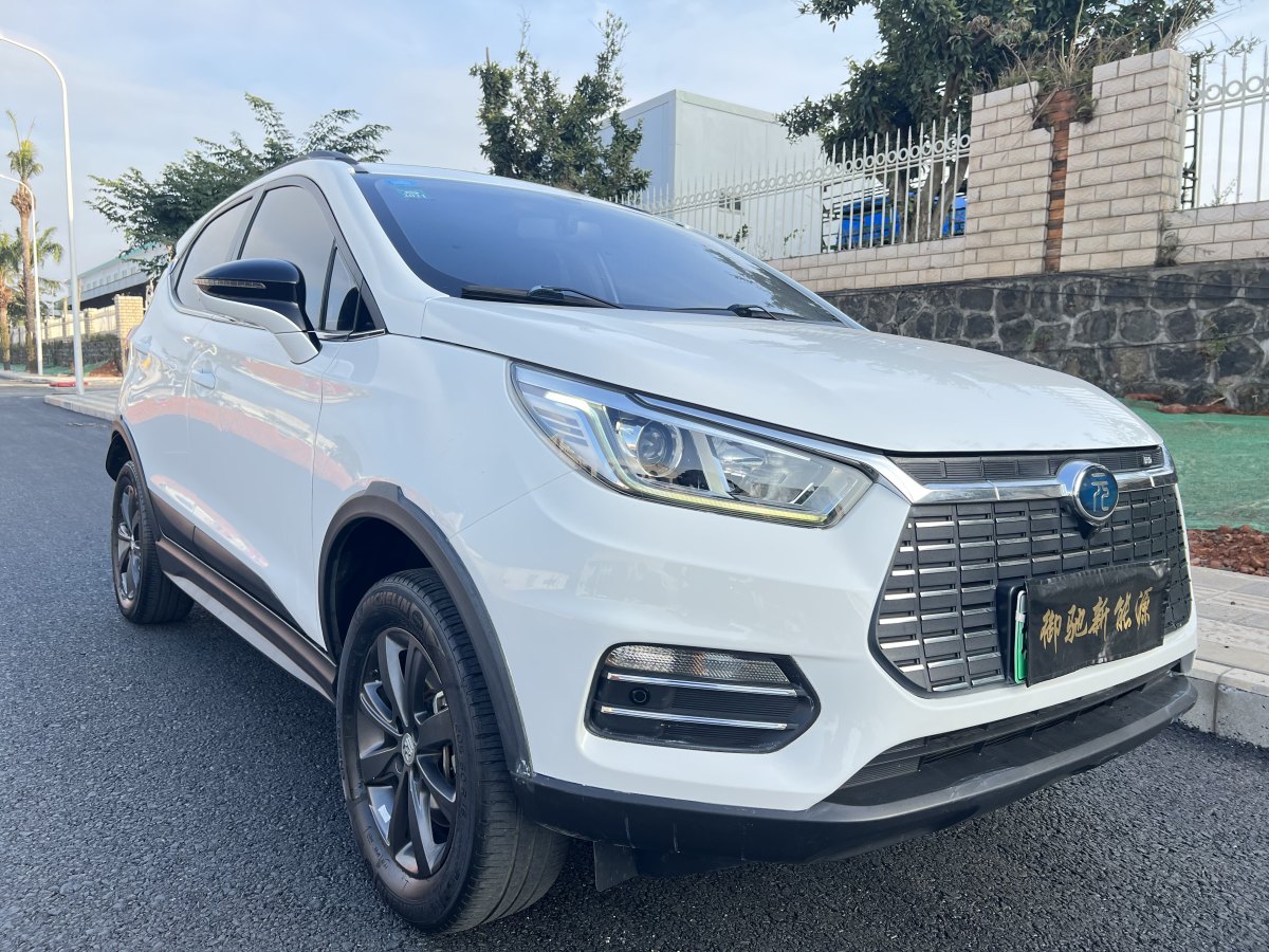 比亞迪 元新能源  2019款 EV360 智聯(lián)領(lǐng)享型圖片