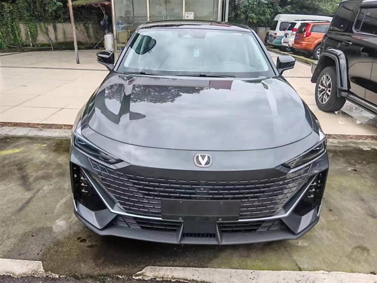 長(zhǎng)安 長(zhǎng)安UNI-V 智電iDD  2023款 智電iDD 1.5T 113km智酷型圖片