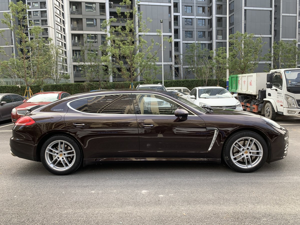 保時(shí)捷 Panamera  2014款 Panamera S Executive 3.0T圖片