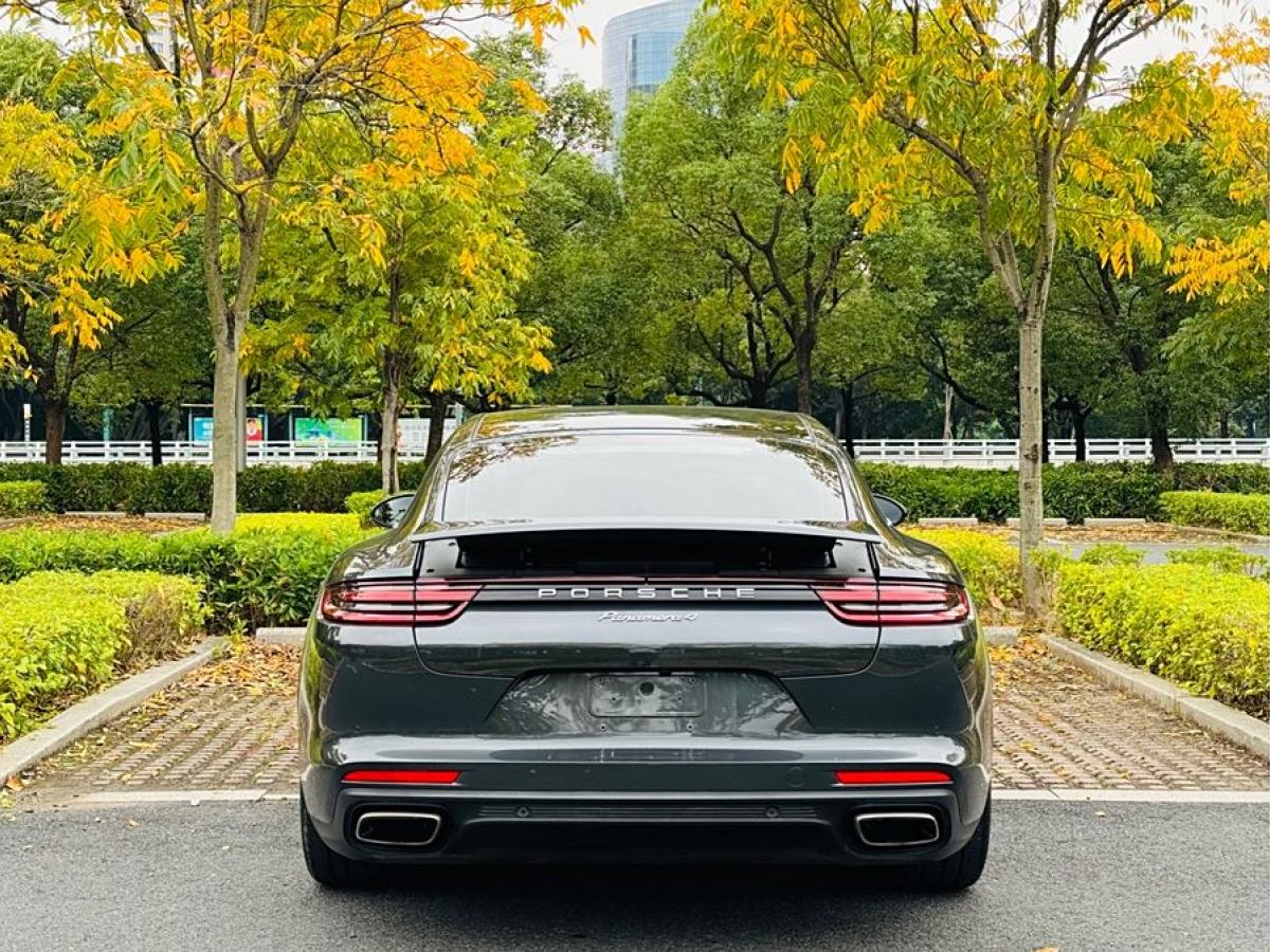 保時(shí)捷 Panamera  2017款 Panamera 4 行政加長(zhǎng)版 3.0T圖片