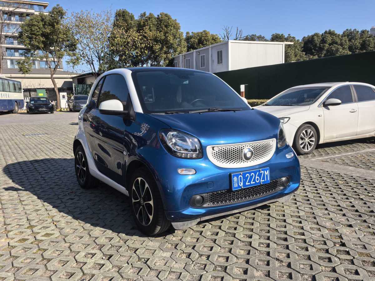 smart fortwo  2011款 1.0 MHD 硬頂激情版圖片