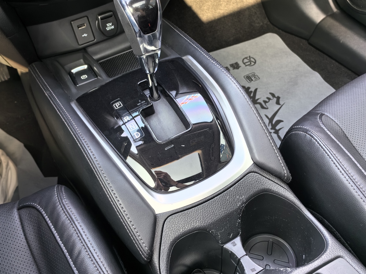 2020年5月日产 奇骏  2017款 2.0L CVT舒适版 2WD