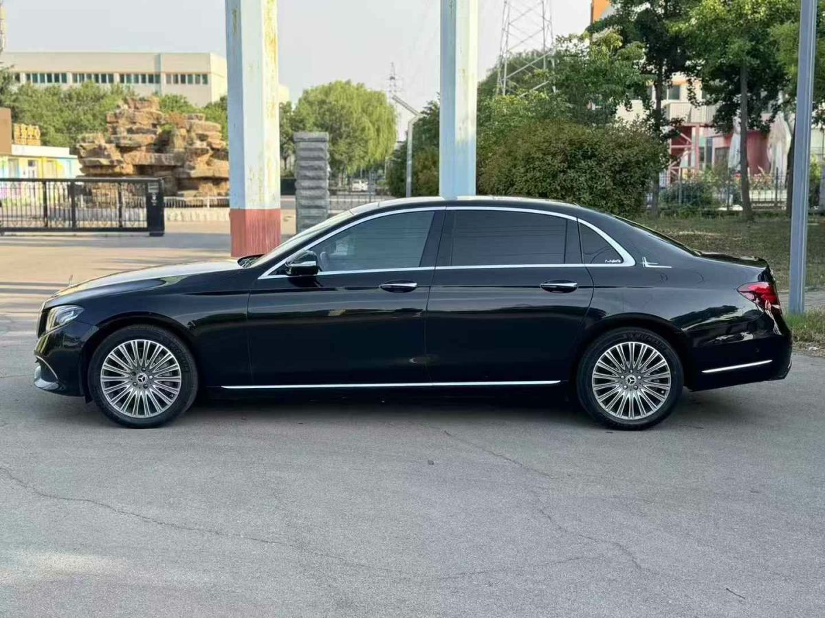 奔馳 奔馳E級(jí)  2019款 E 350 L 運(yùn)動(dòng)型 4MATIC圖片