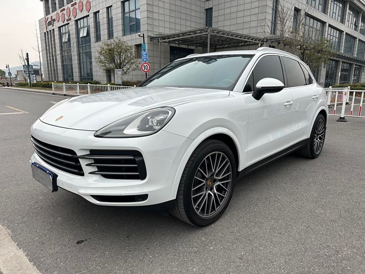 2022年8月保時(shí)捷 Cayenne  2022款 Cayenne 3.0T 鉑金版