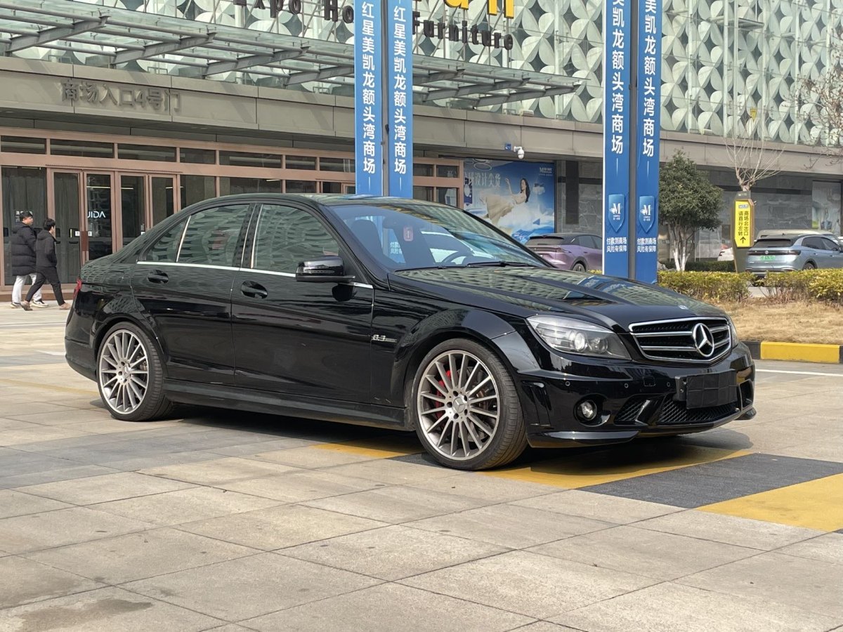 奔馳 奔馳C級(jí)AMG  2010款 AMG C 63 高性能版圖片