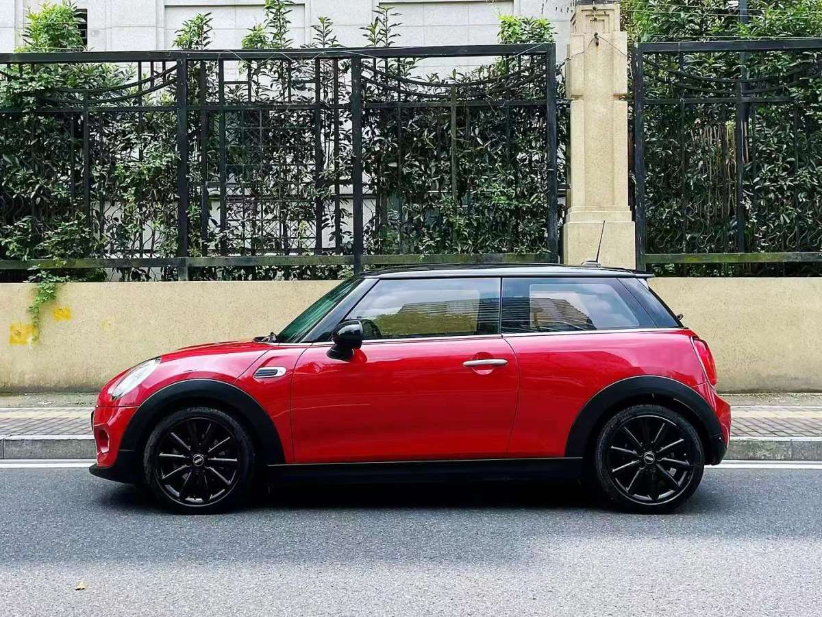 MINI MINI  2016款 1.5T COOPER 表現(xiàn)派圖片