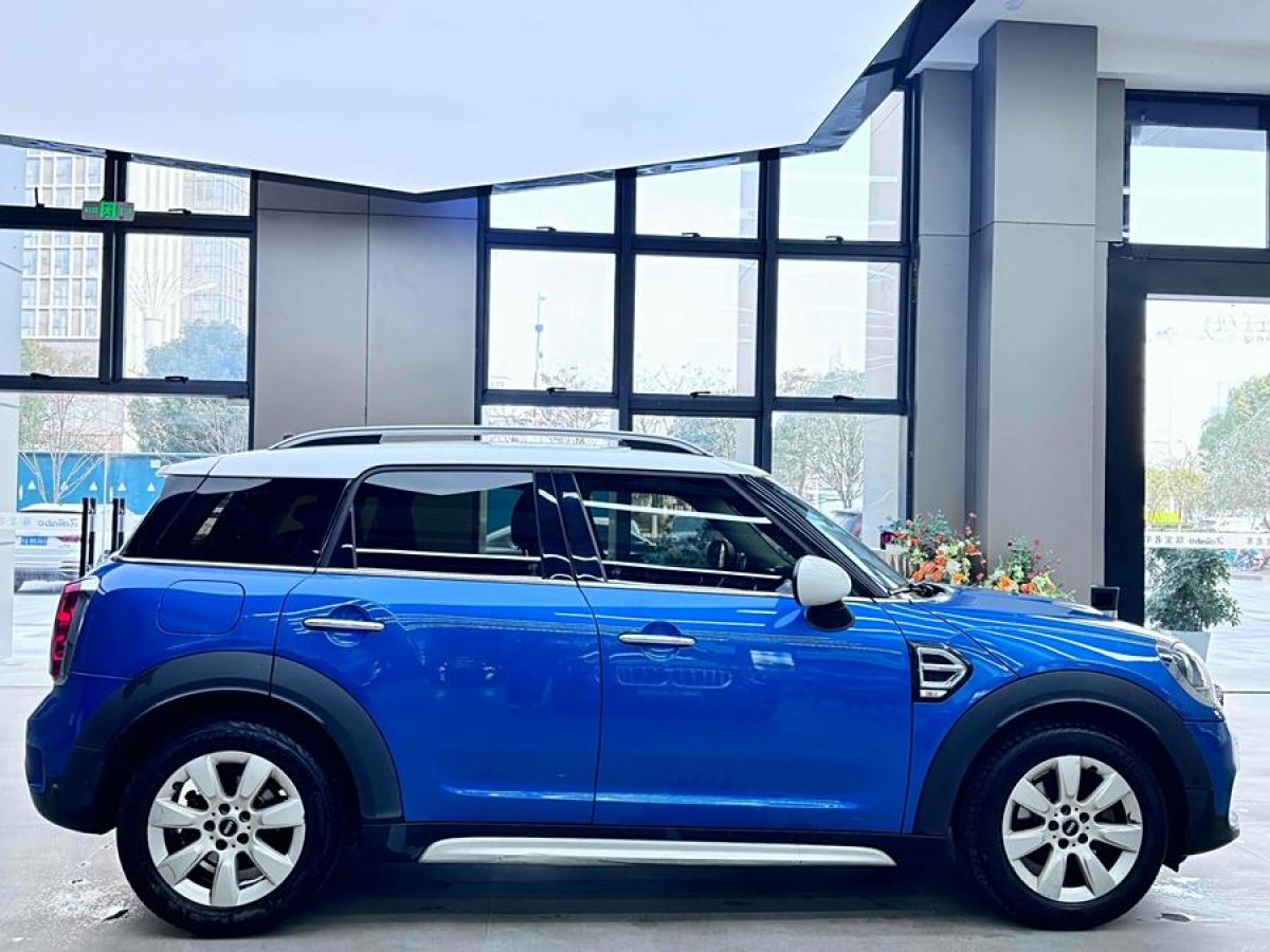 MINI COUNTRYMAN  2018款 1.5T COOPER 經(jīng)典派圖片