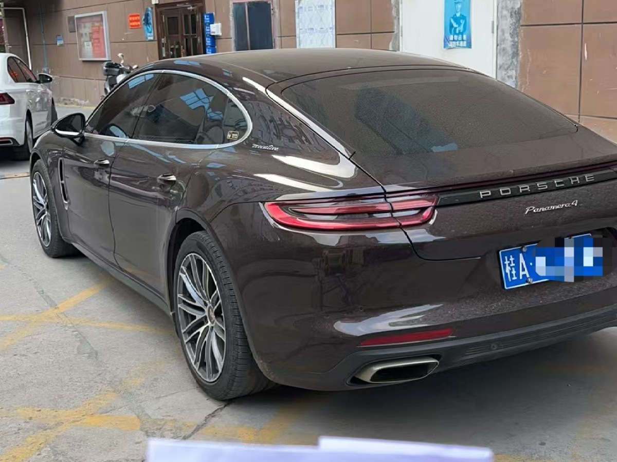 保時(shí)捷 Panamera  2019款 Panamera 4 行政加長(zhǎng)版 2.9T圖片