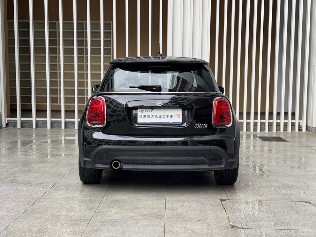MINI MINI  2022款 改款 1.5T COOPER 經(jīng)典派圖片
