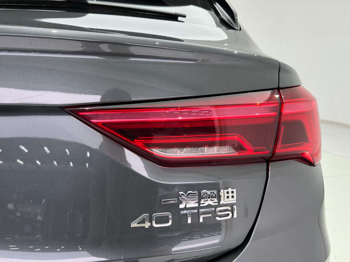 2022年2月奧迪 Q3 Sportback 2022款 40 TFSI 時尚型