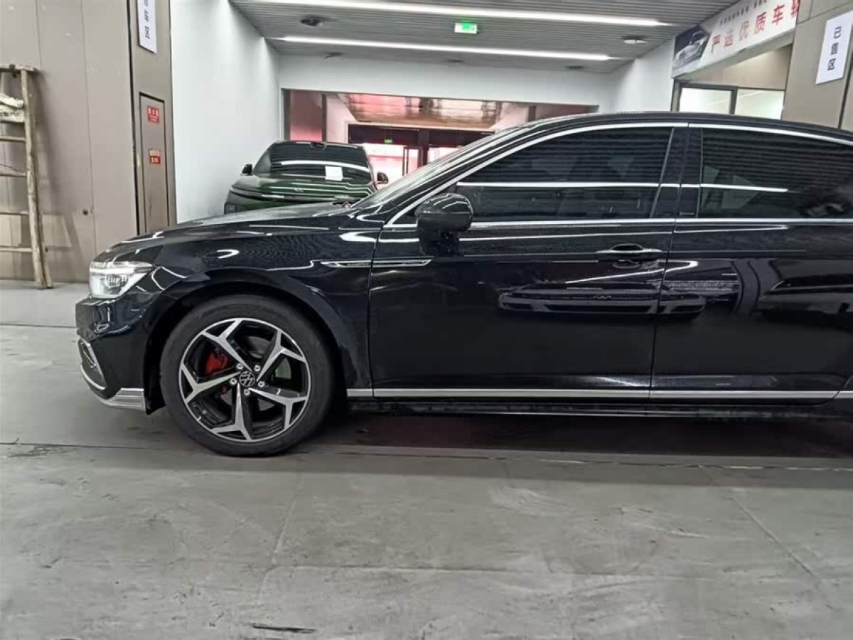 大眾 邁騰  2023款 200萬輛紀(jì)念版 330TSI DSG豪華型圖片