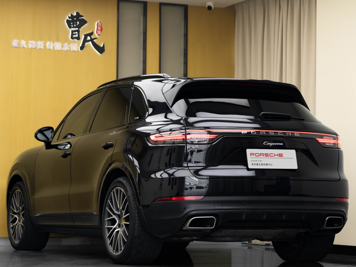 保時(shí)捷 Cayenne  2022款 Cayenne 3.0T 鉑金版圖片